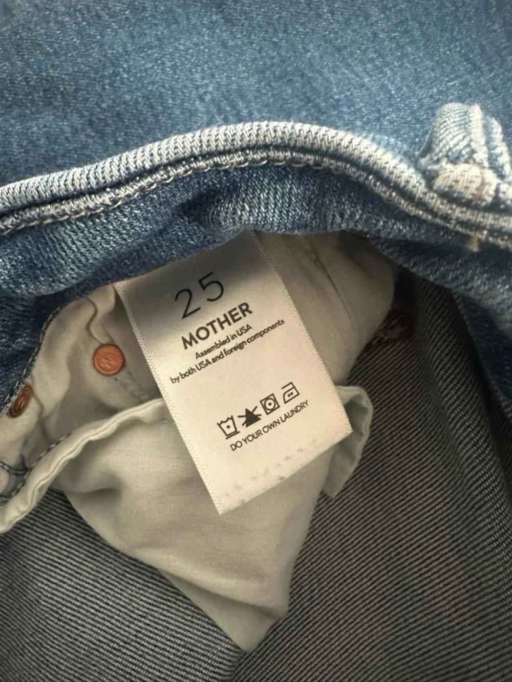 Mother Jeans The Roller Fray - Picture 5 of 7